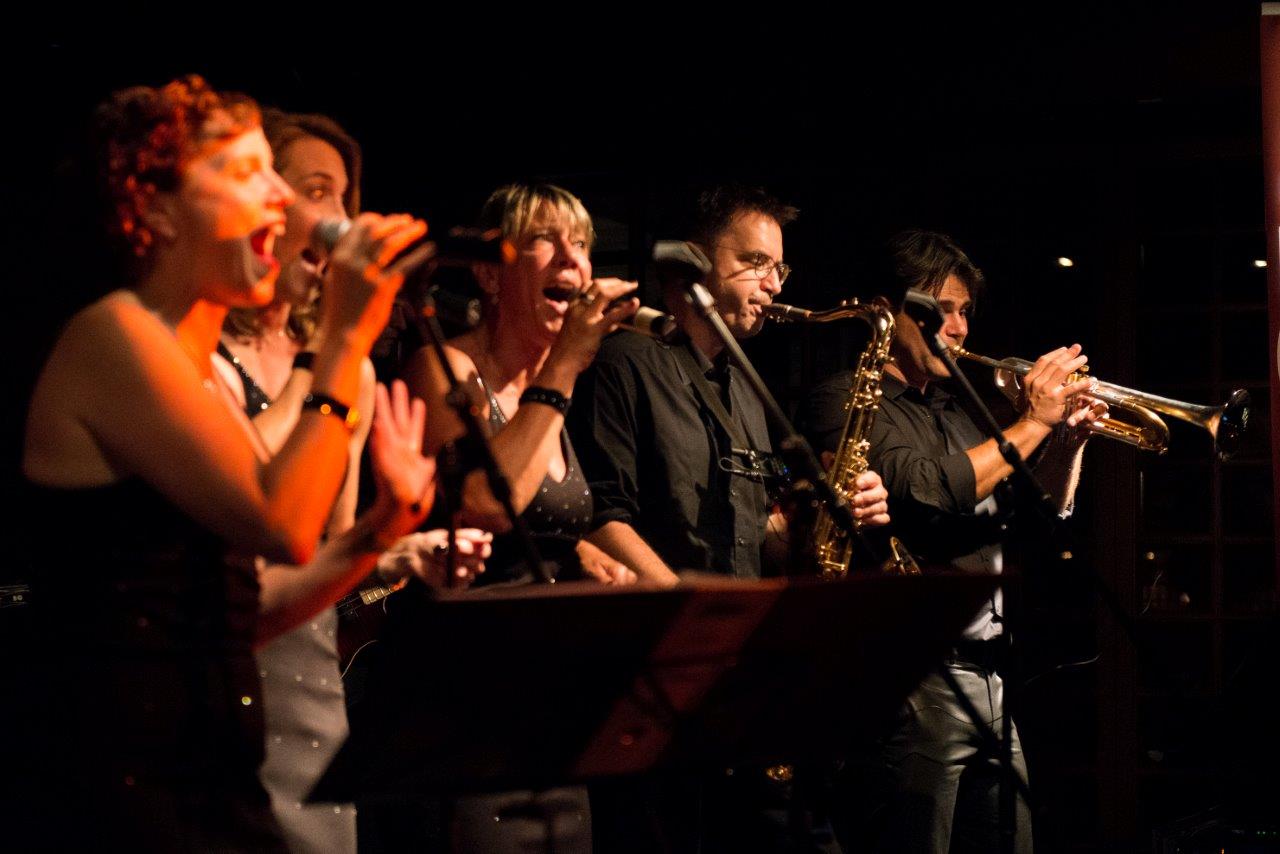 Definitely Soul Live Musik, Soul und Party Konzert Auftritt im Münchner Nightclub Hotel Bayerischer Hof