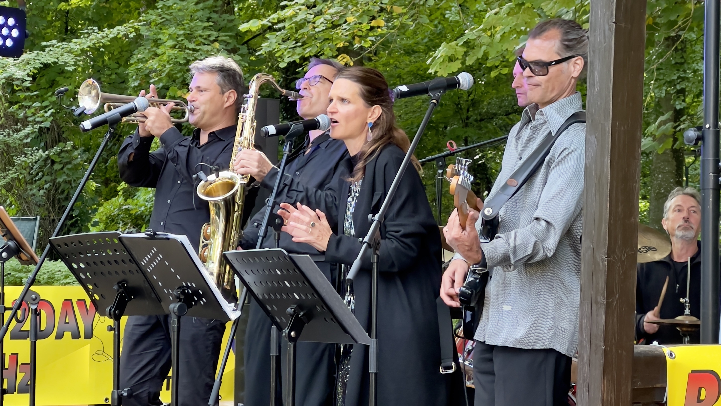 Definitely Soul, Live Musik, artymusik Auftritt bei 40. Geburtstagsfest Radio 2DAY im Flaucher Biergarten